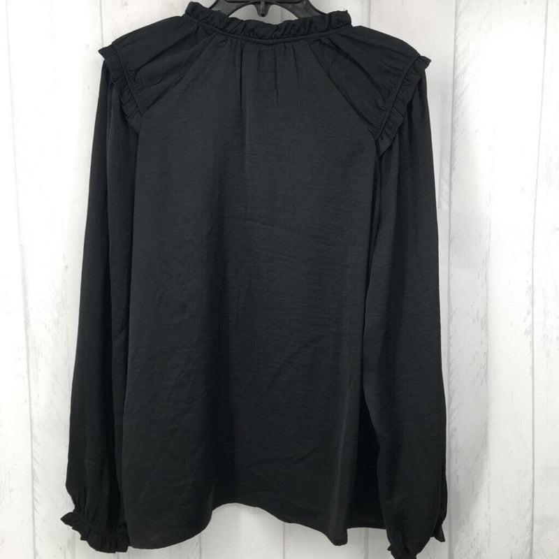 XL Ruffled tie front l/s top