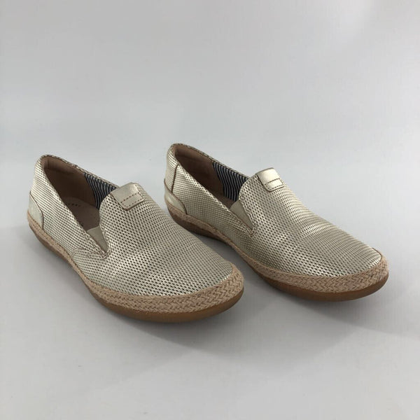 6 Leather loafer