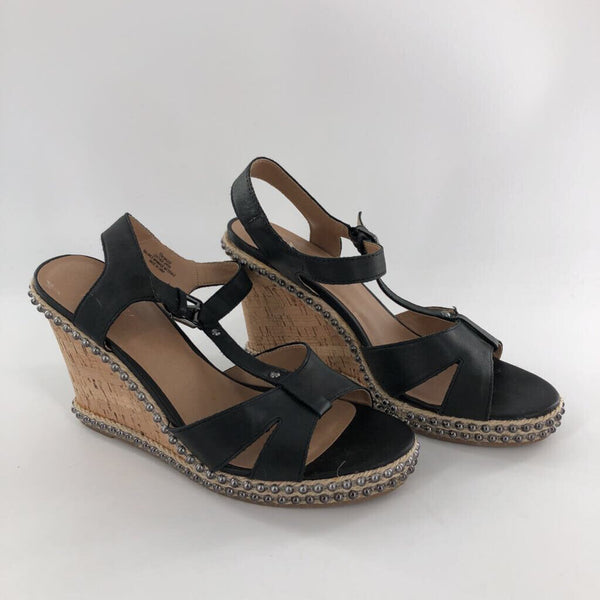 10 Cork wedge heel studded sandal