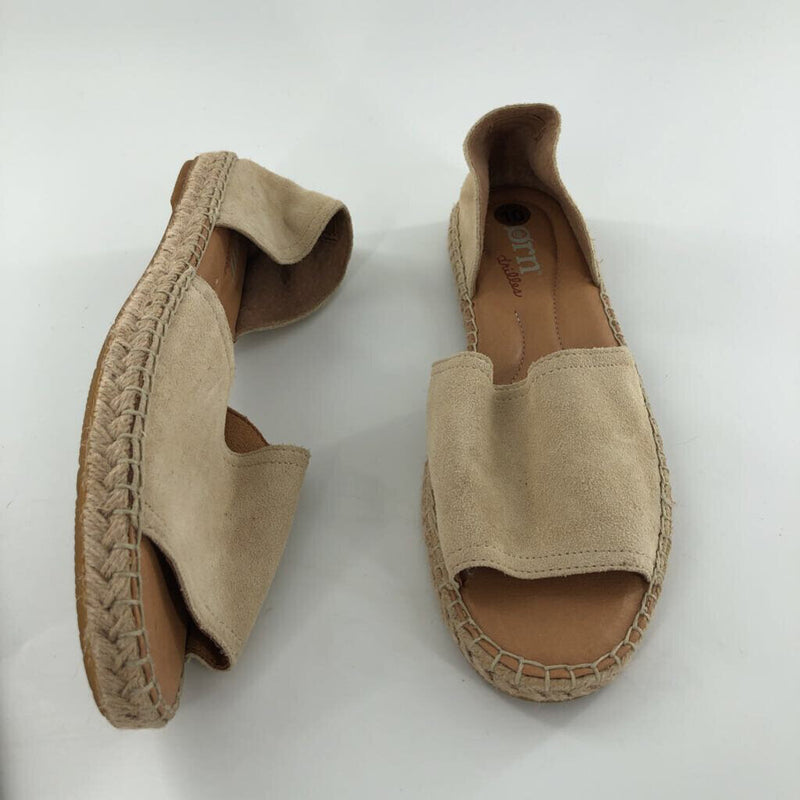 10 Peep toe espadrille slip-on