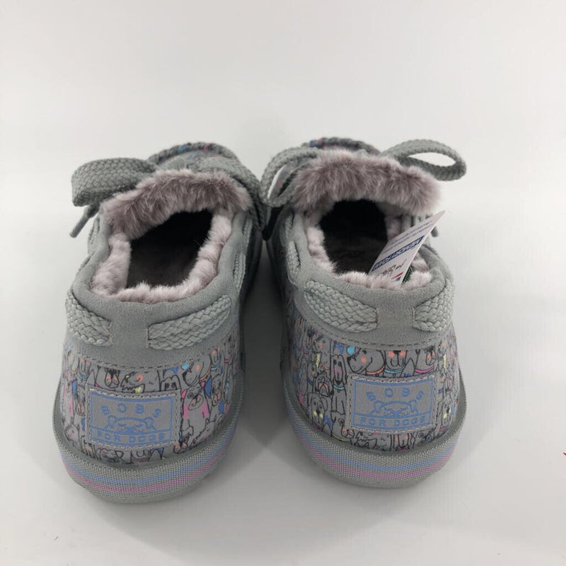 8.5 Puppy print faux fur lined shoe