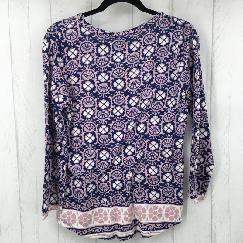 R50 M Printed v-neck l/s top