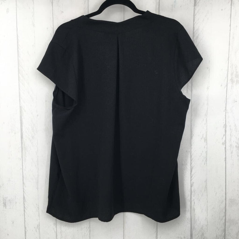 1x v-neck cap slv top