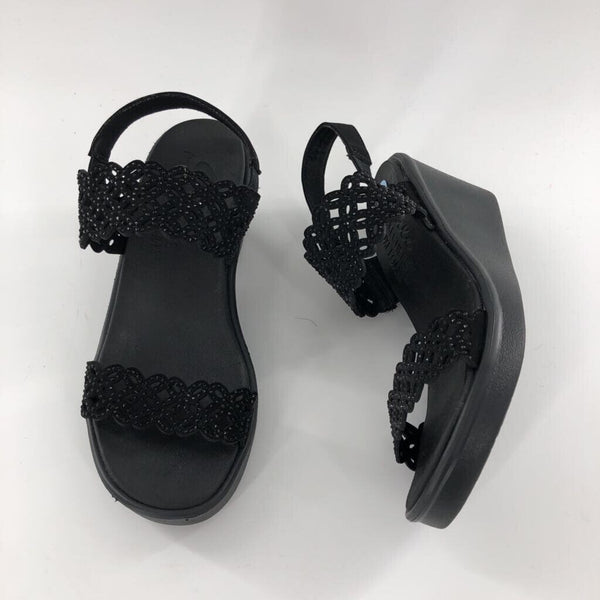 6 Embelished wedge heel sandal