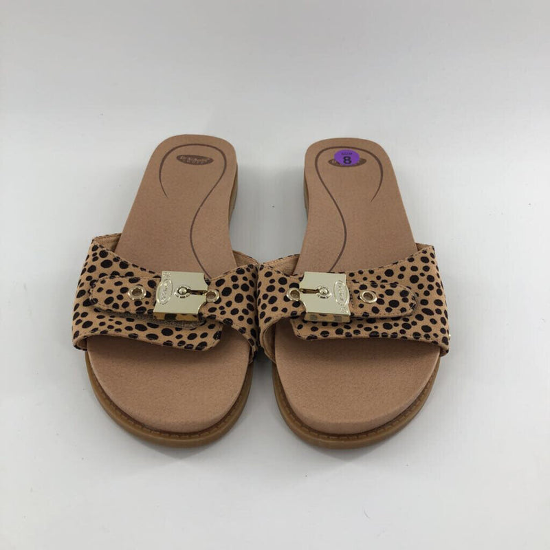 8 Animal print sli-on sandal