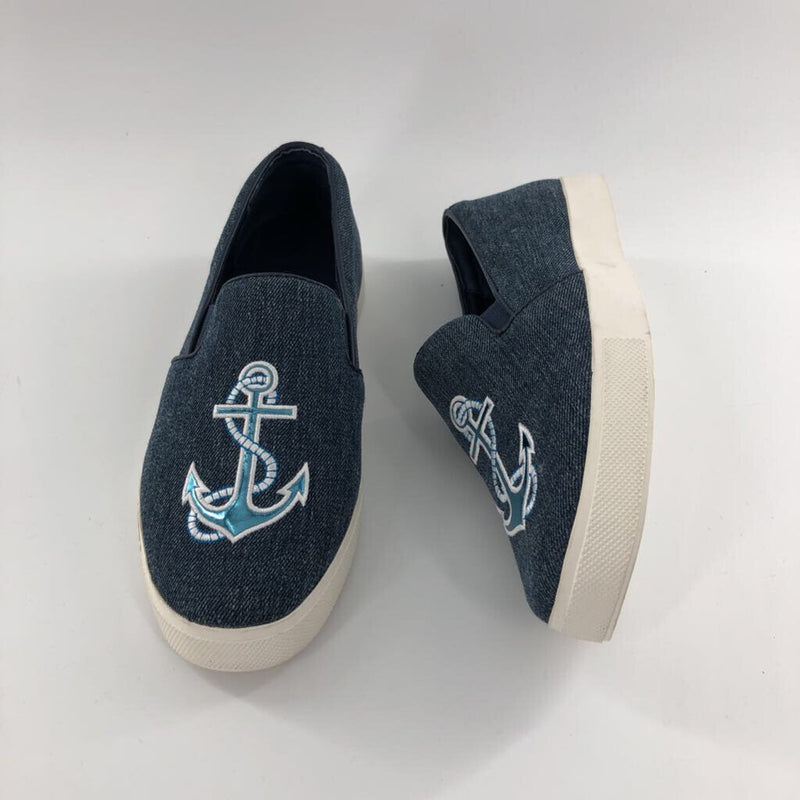 7 Anchor slip-on sneaker