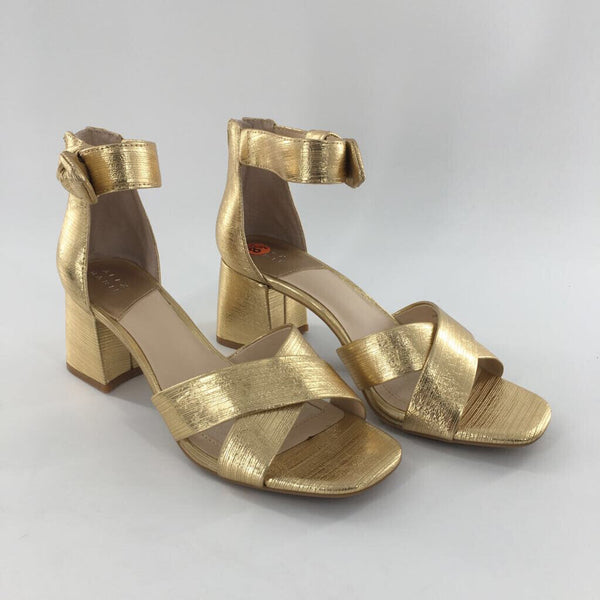 8.5 Gold ankle strap block heel sandals