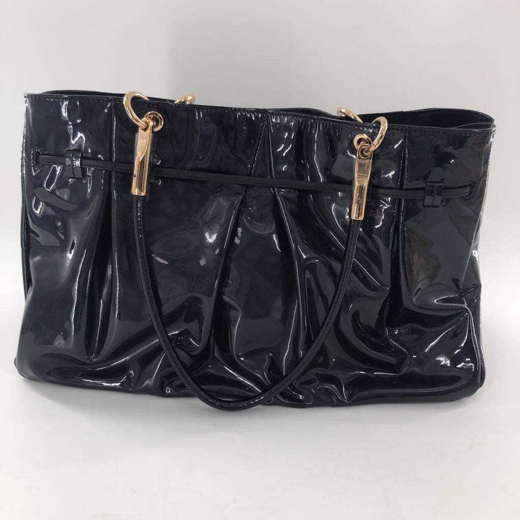 R1750 patent pleated shoulder bag