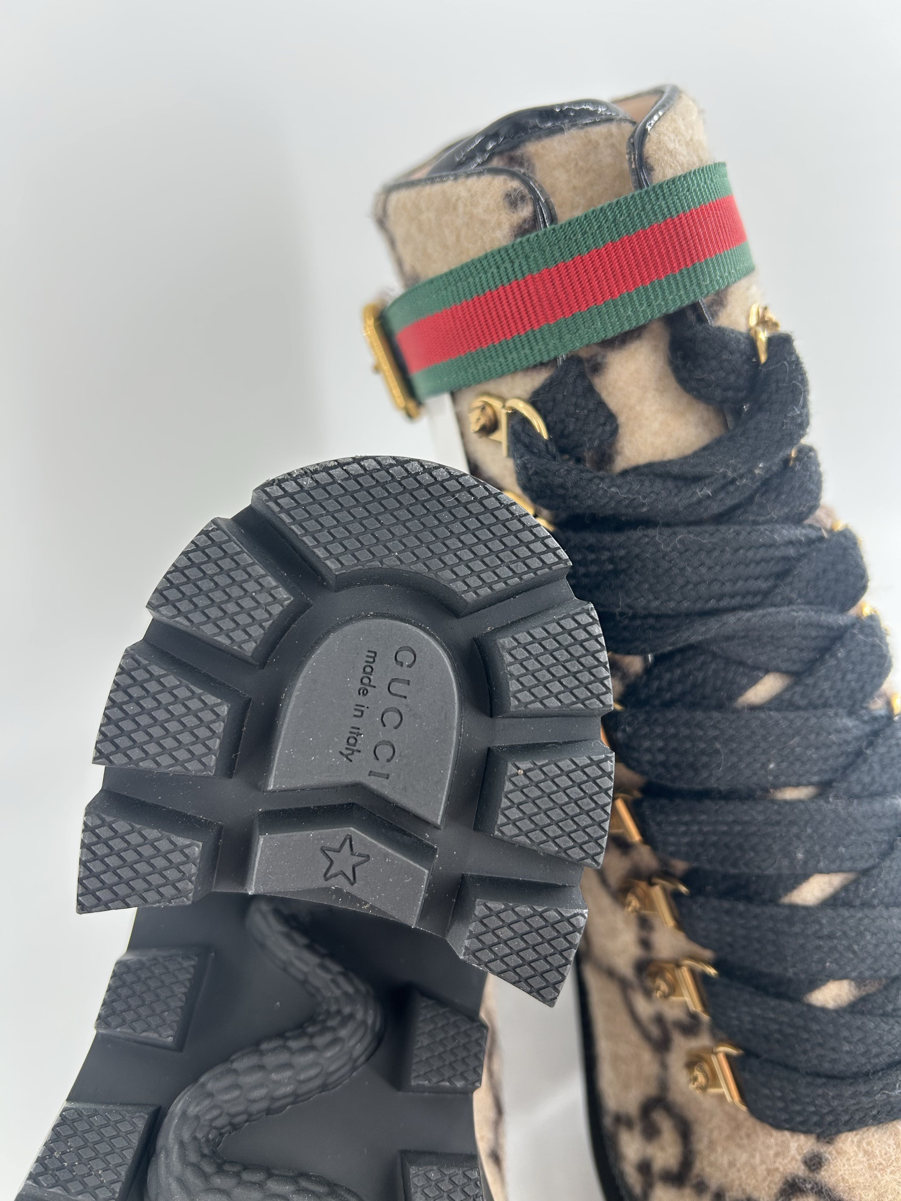 R1190 5(35) monogram combat boots