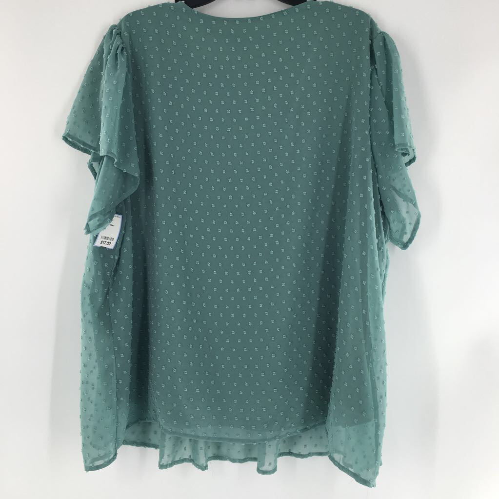 4XL Textured embroidered v-neck s/s top