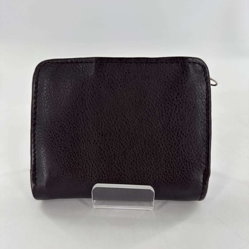 leather bi-fold wallet