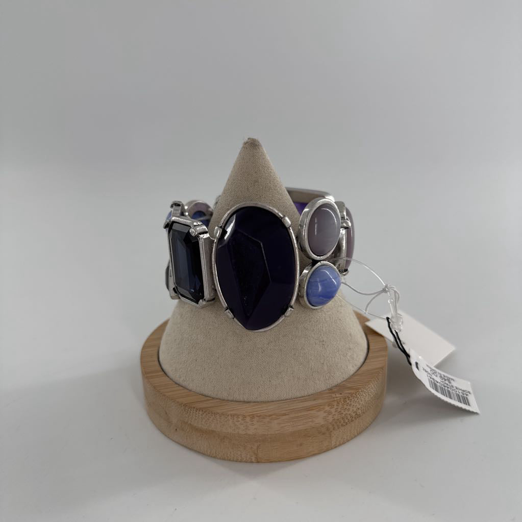 R49 stretch bracelet