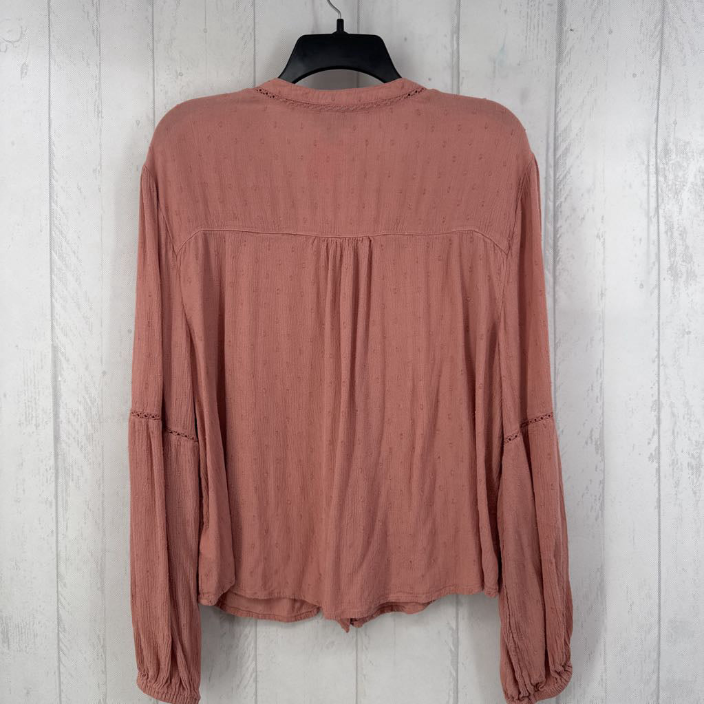 XL textured button down l/s top