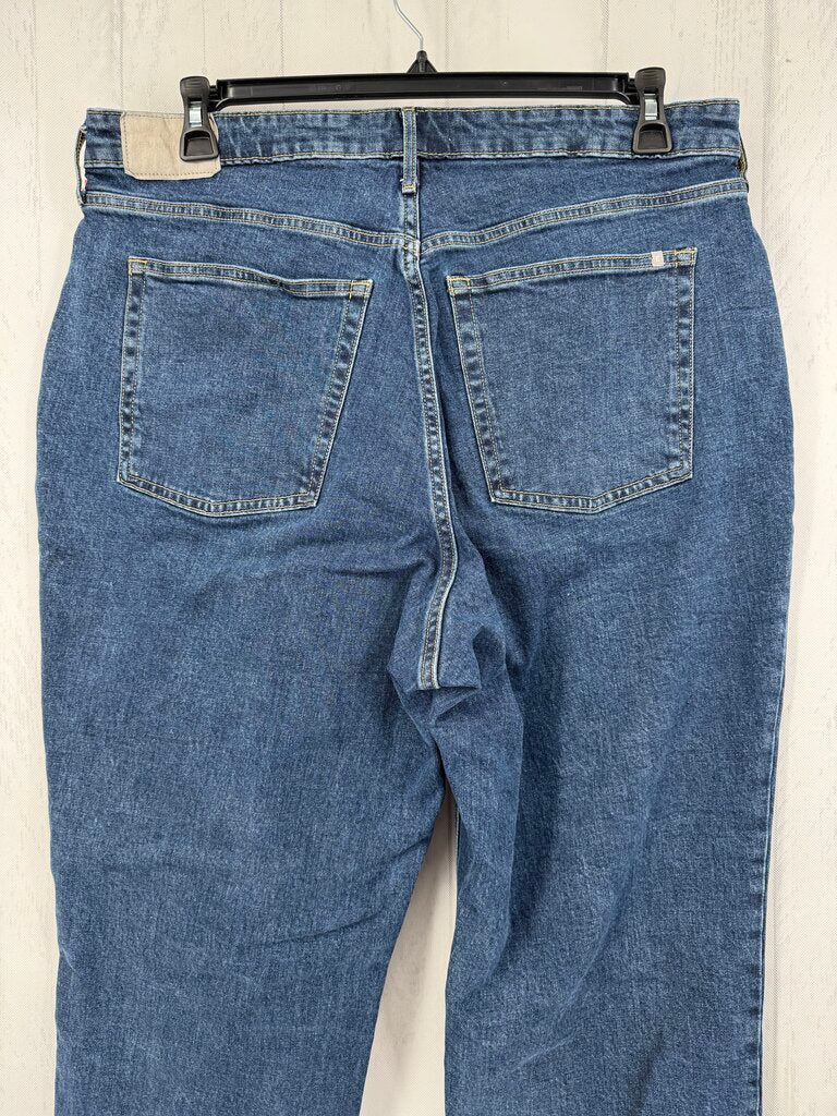 34 curvy cheeky jeans