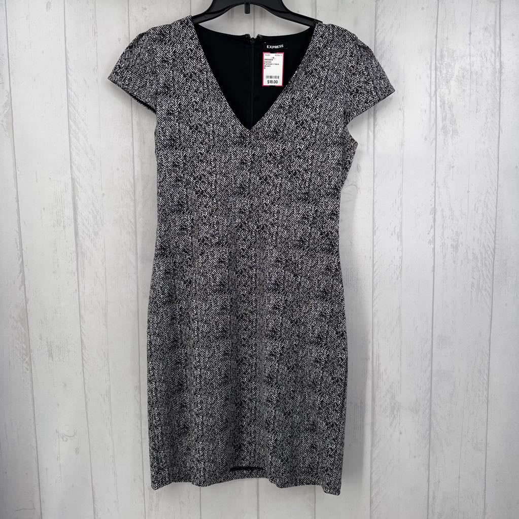 M printed v-neck cap slv dress