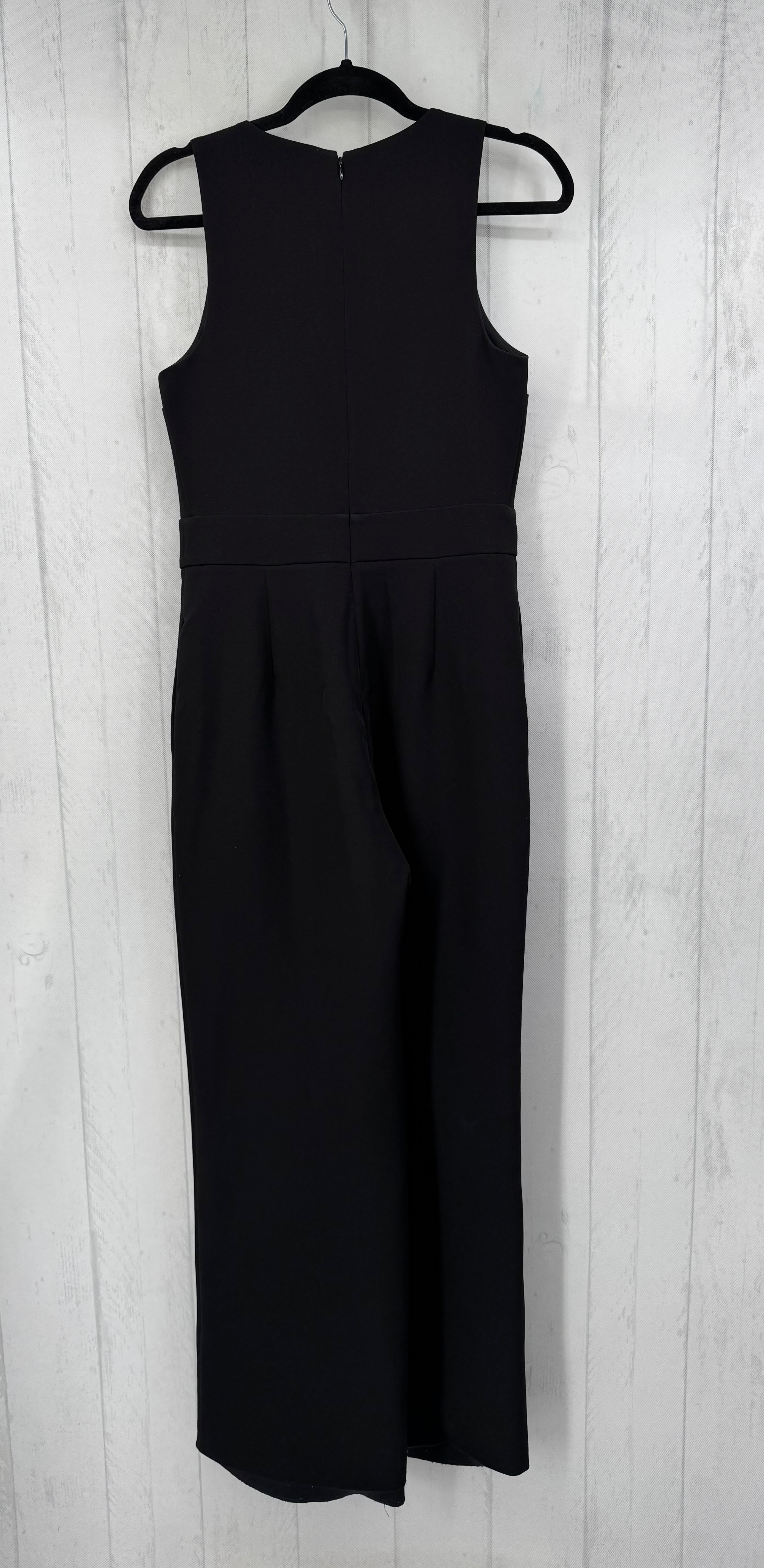 8 v-neck slvls jumpsuit