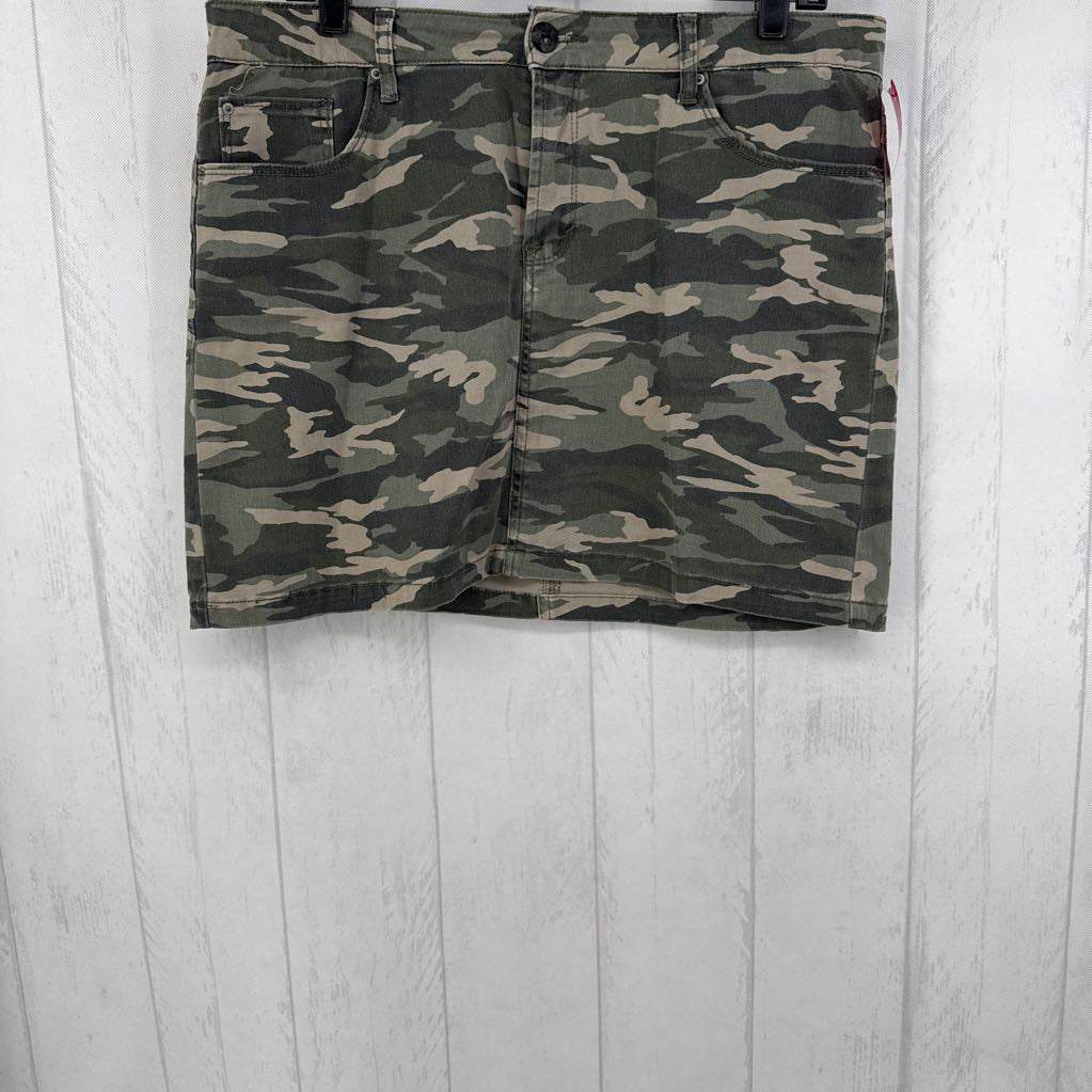 10 camo print skirt