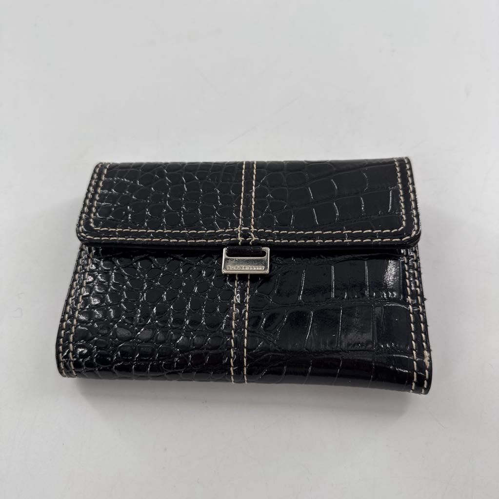croc embossed bifold wallet