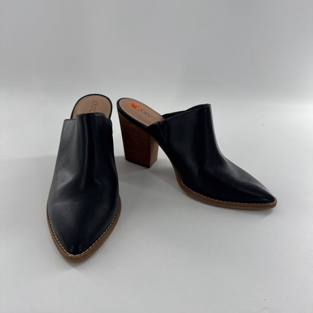 8.5 block heel mules