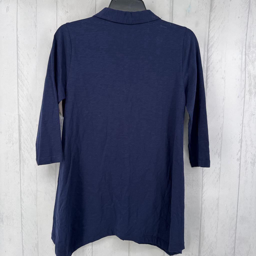 R84 XS button down 3/4 slv top