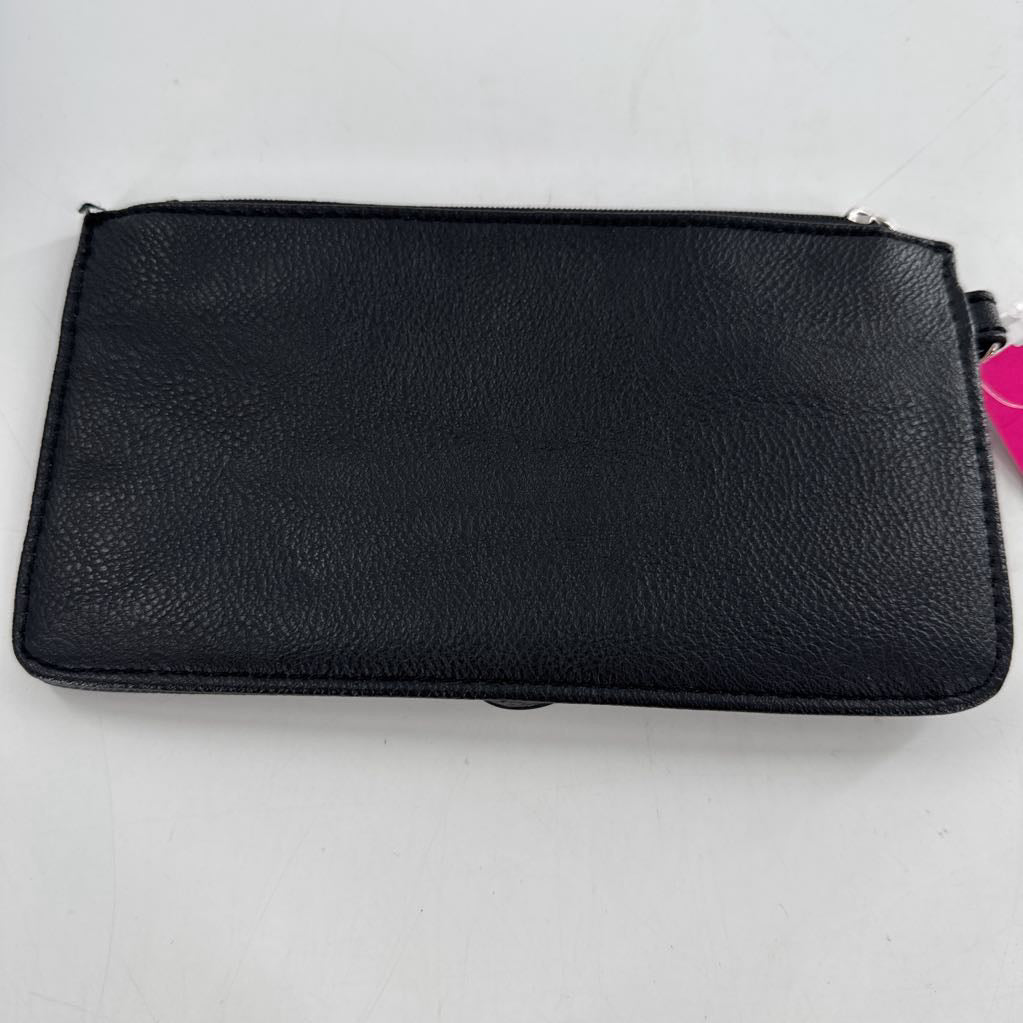 vegan leather wristlet