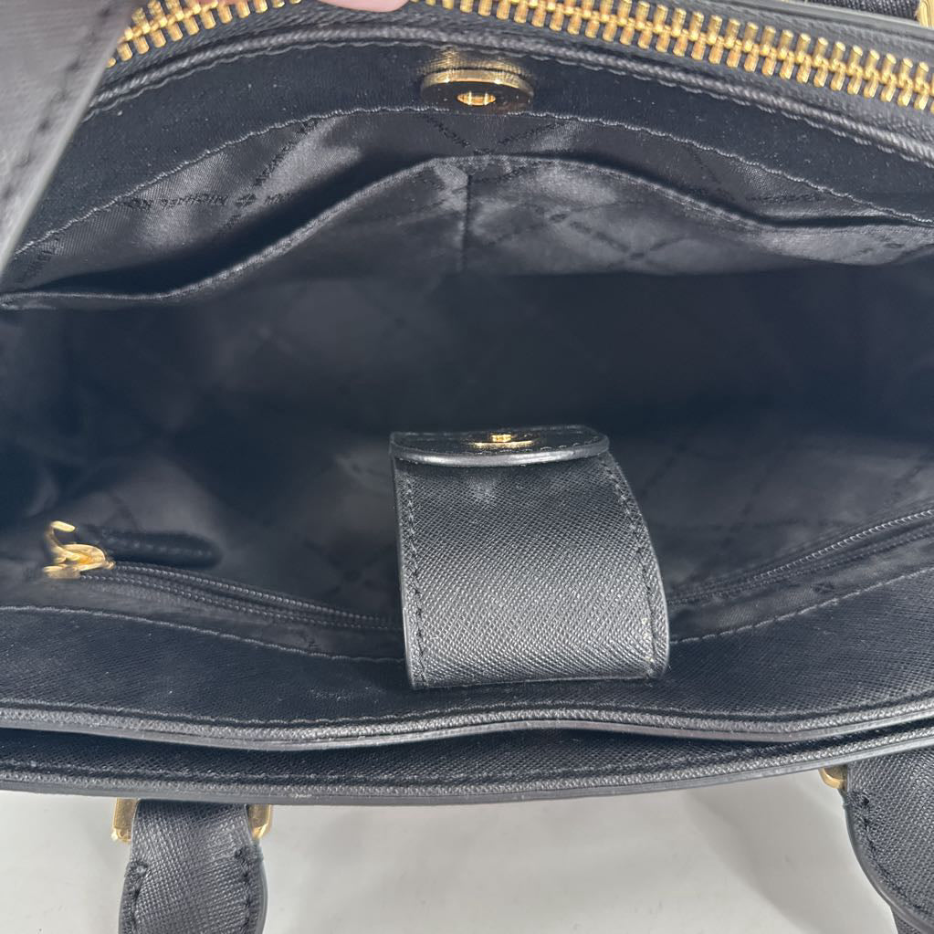 R398 top handle med satchel