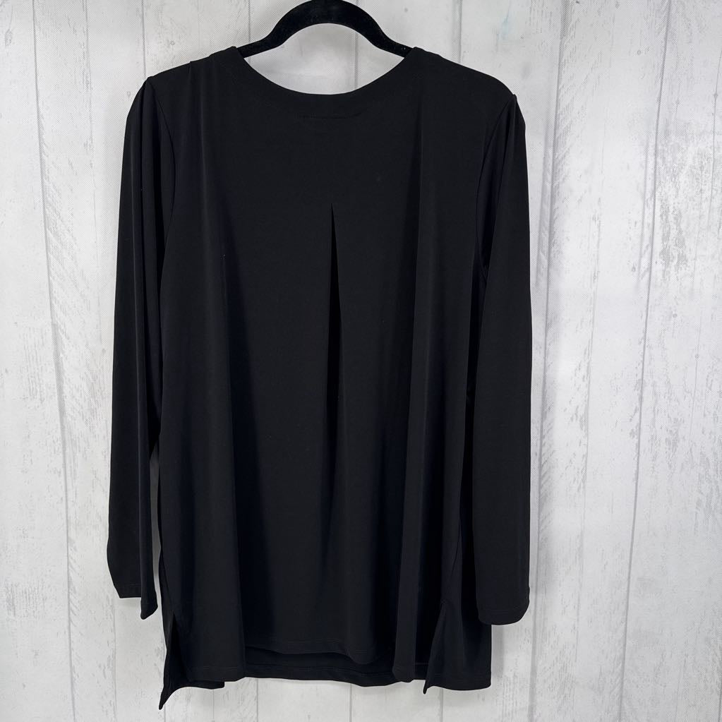1X v-neck l/s top