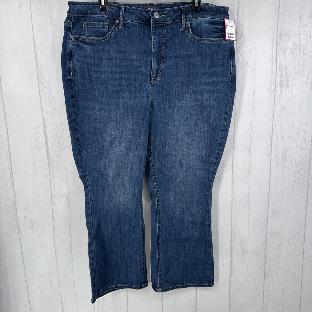 16P bootcut jean