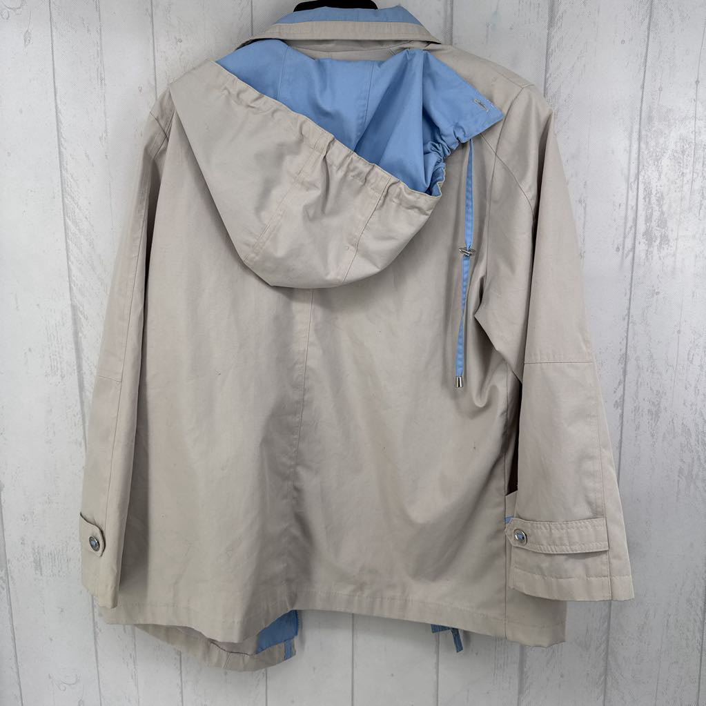 L lightweight jacket