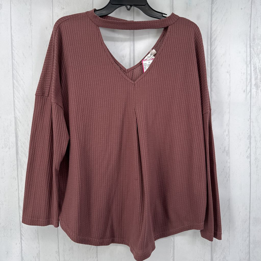 L/XL waffle knit v-neck l/s top