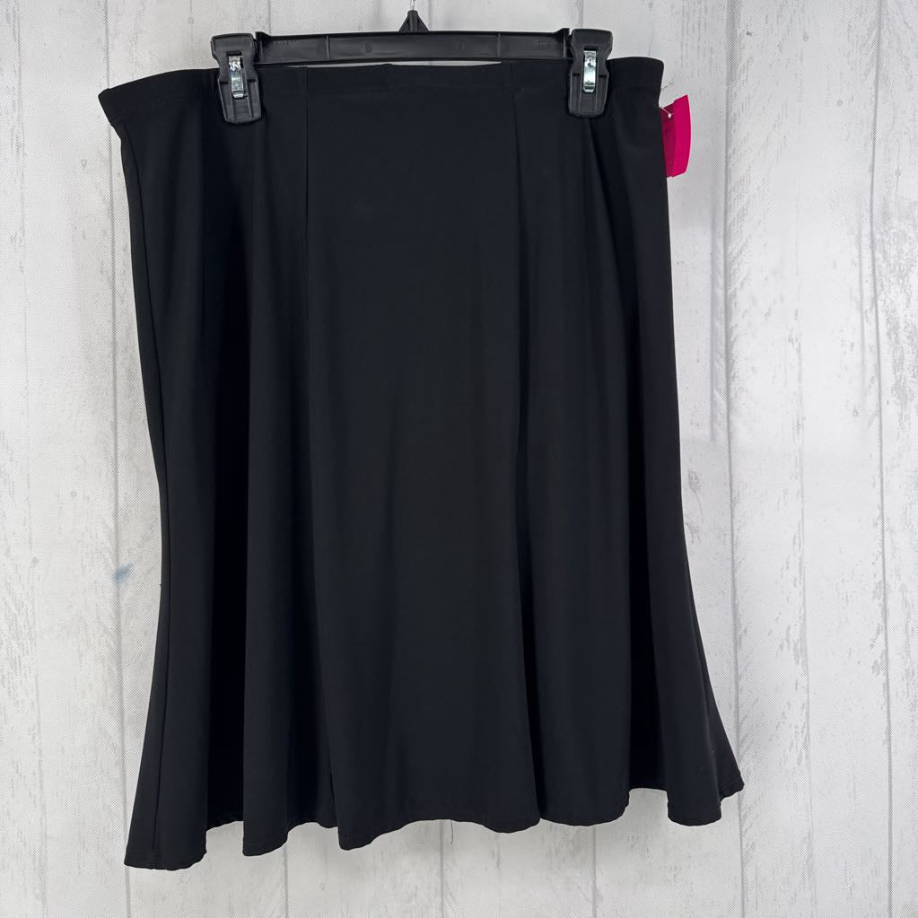 L pleated pull on skirt