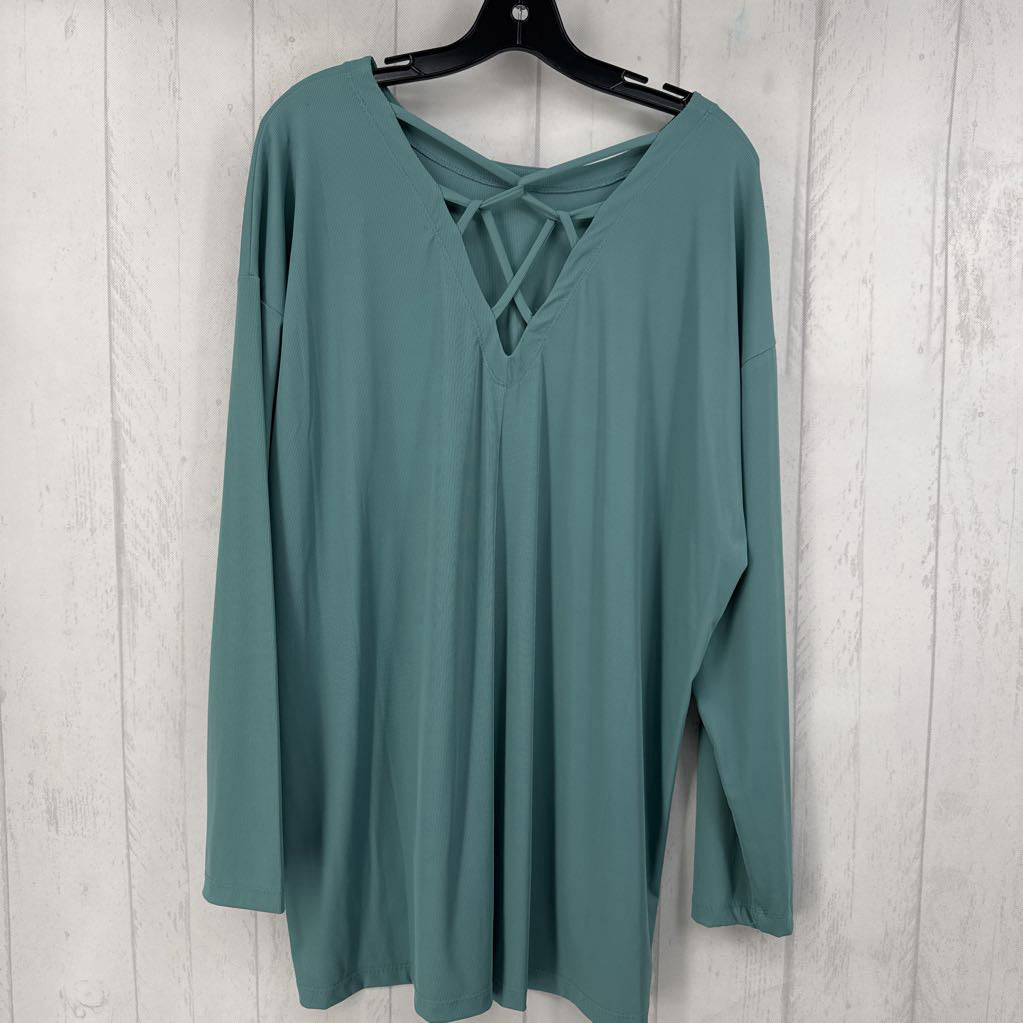 R50 18/20 l/s hi-low back criss cross top