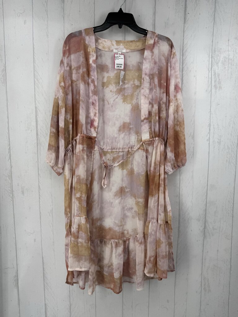 R35 XL semi-sheer floral cover-up
