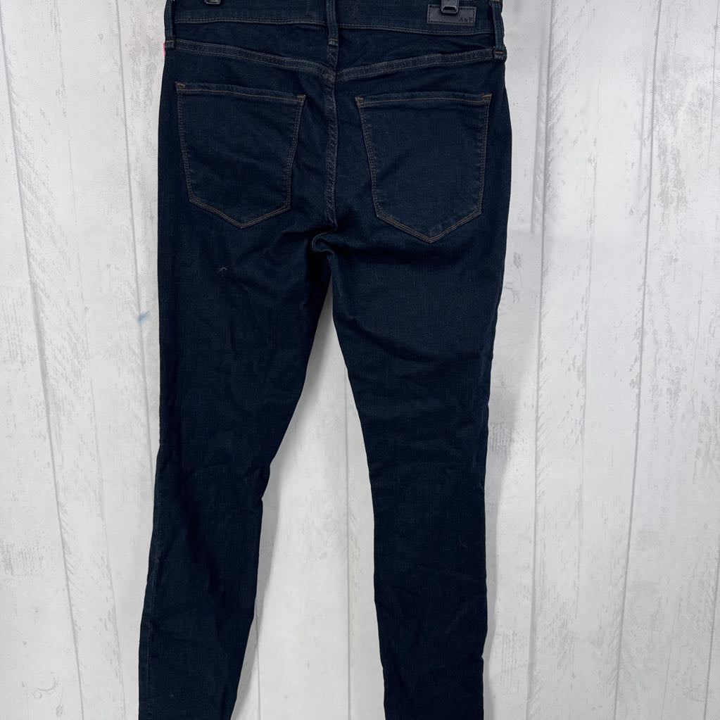 28 mid-rise skinny jean