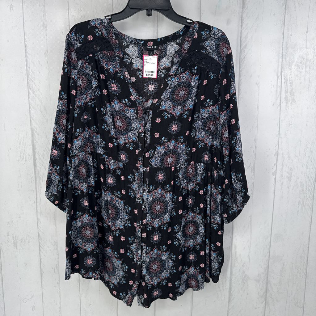 2X printed button down 3/4 slv top