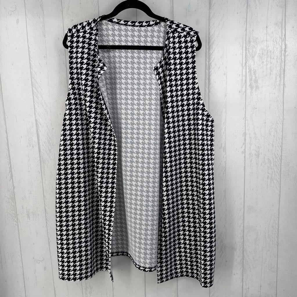 2X houndstooth print vest