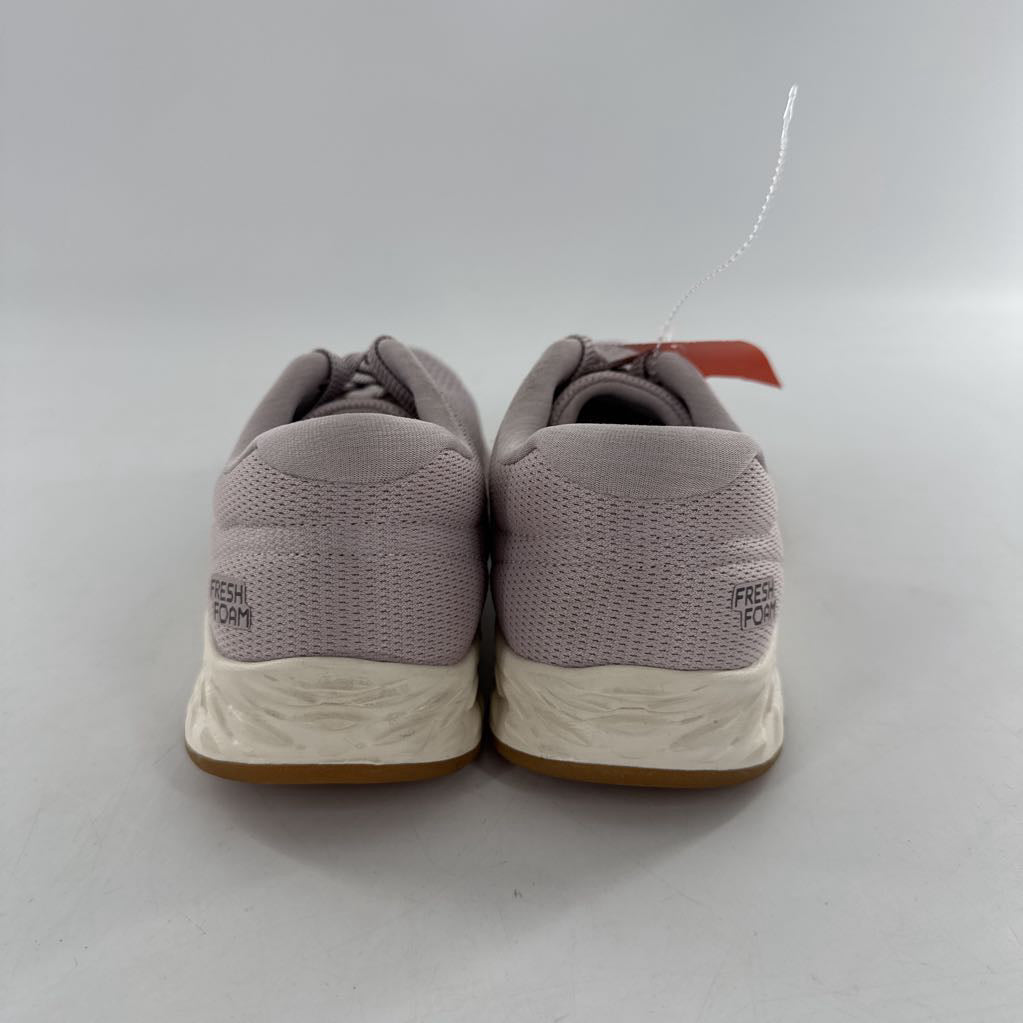 8.5 lace up sneakers