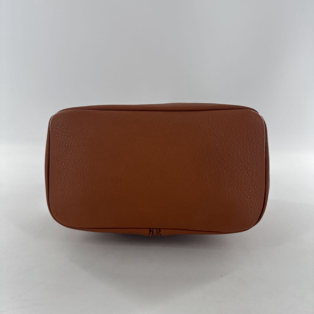 R288 flatback crossbody