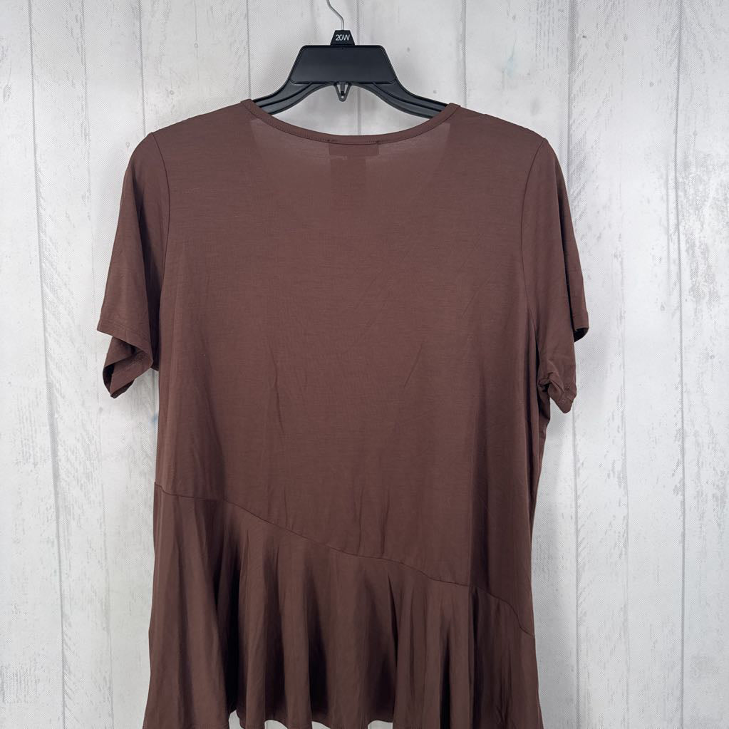 XL ruffle bottom s/s tee