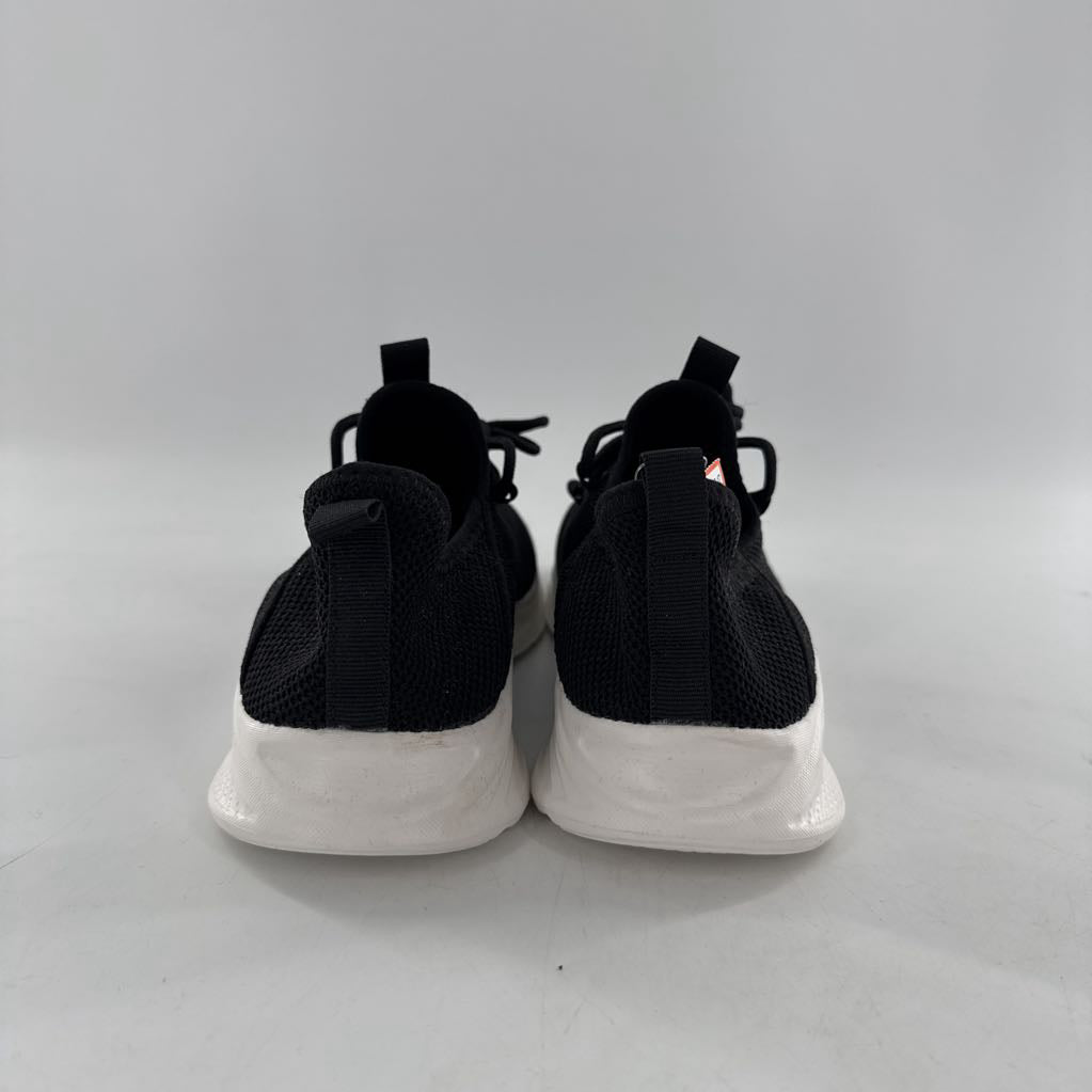 9 knit slip-on sneaker