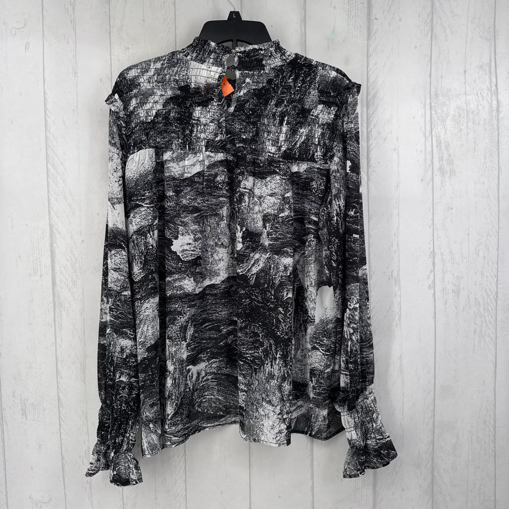 XL printed smocked top l/s top