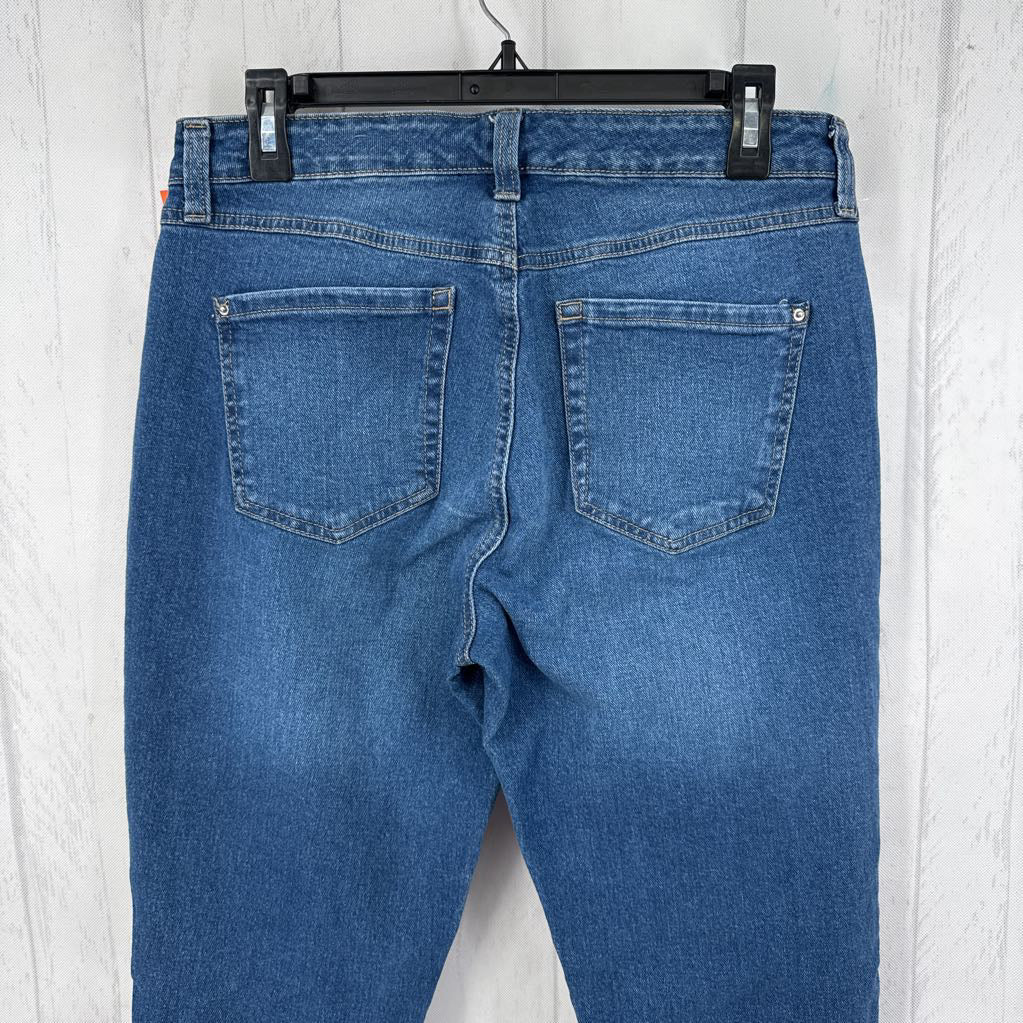 10 mid-rise straight leg jean