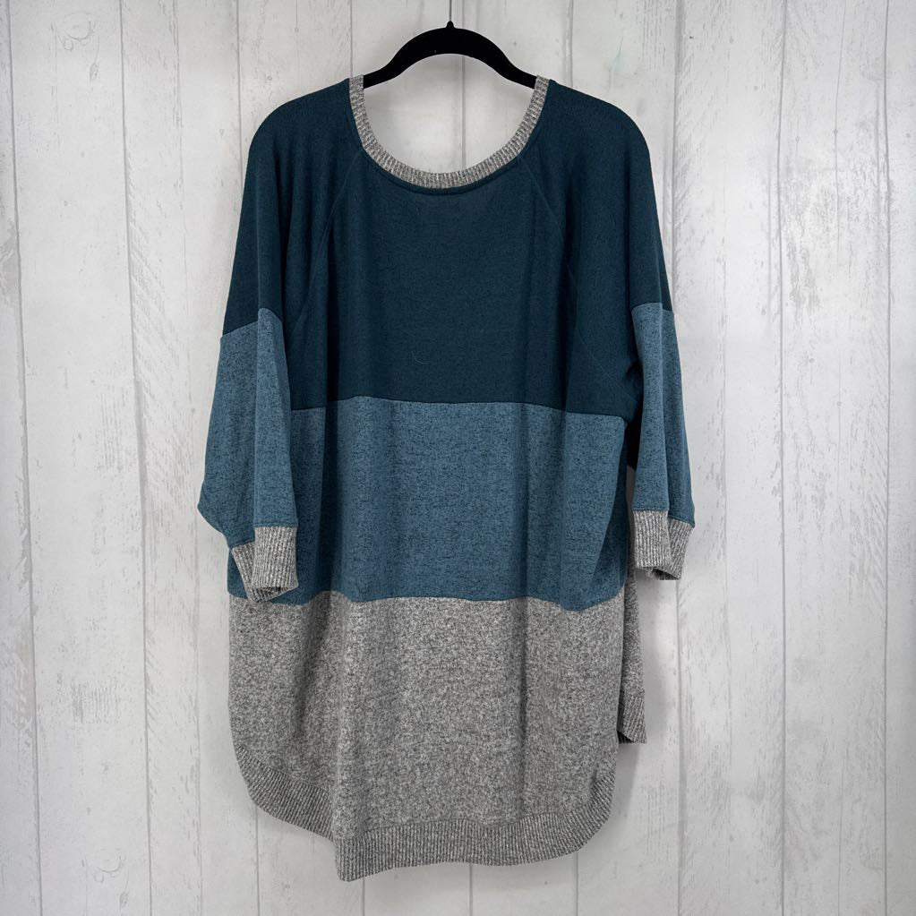 R34 3X colorblock v-neck 3/4 slv top