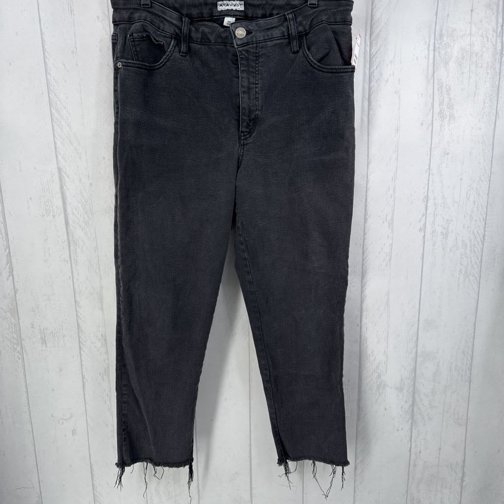14W raw hem jean