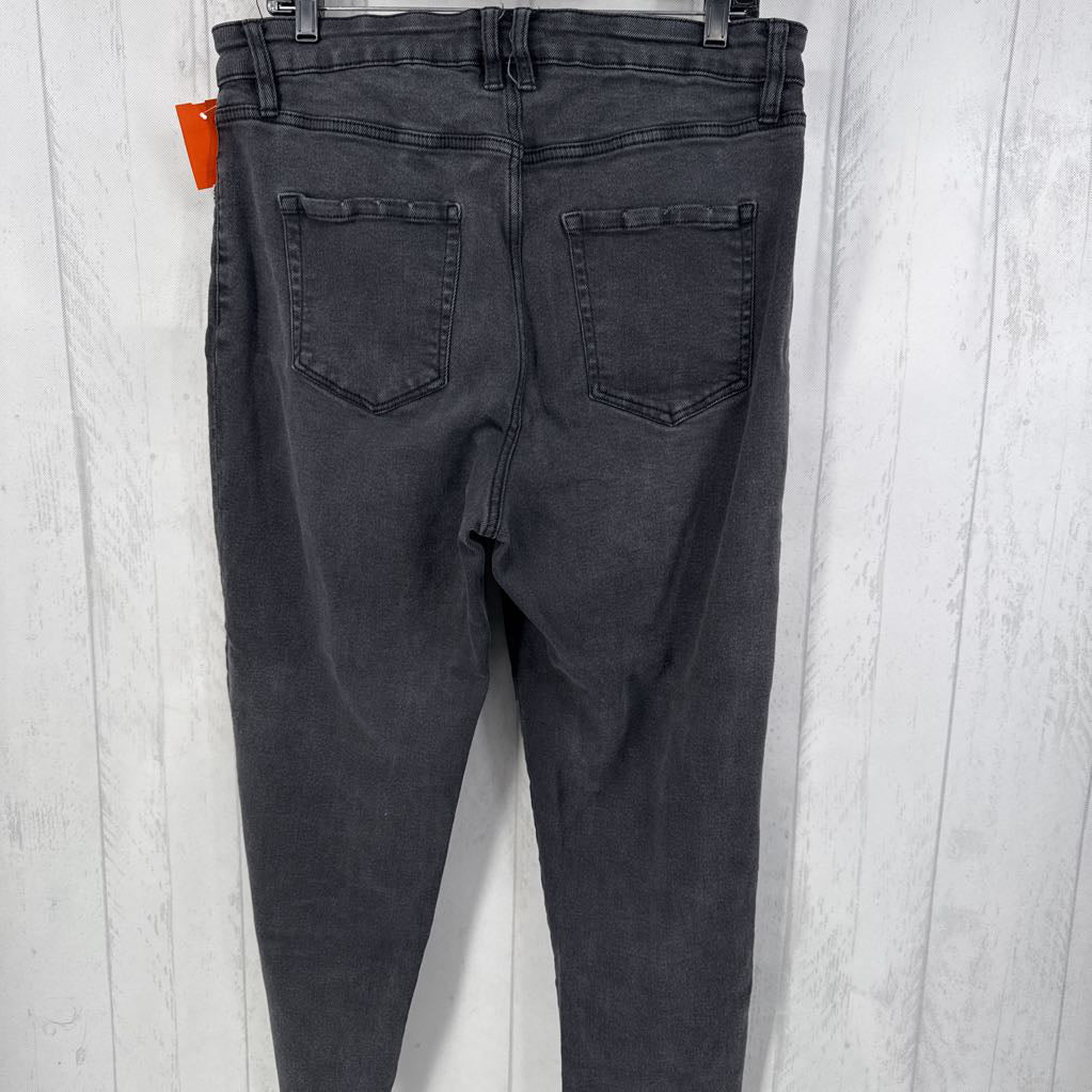 14W raw hem jean