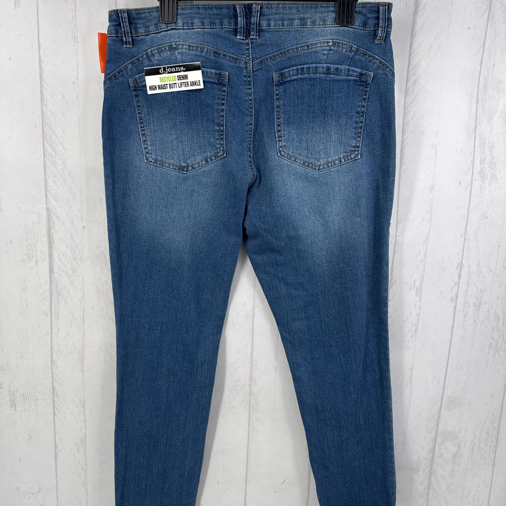 14 hi-waist cuffed hem jean