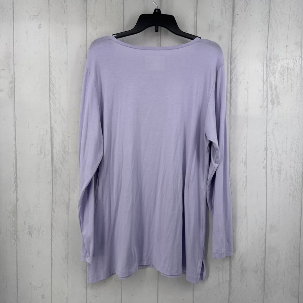 XL scoop-neck l/s tee