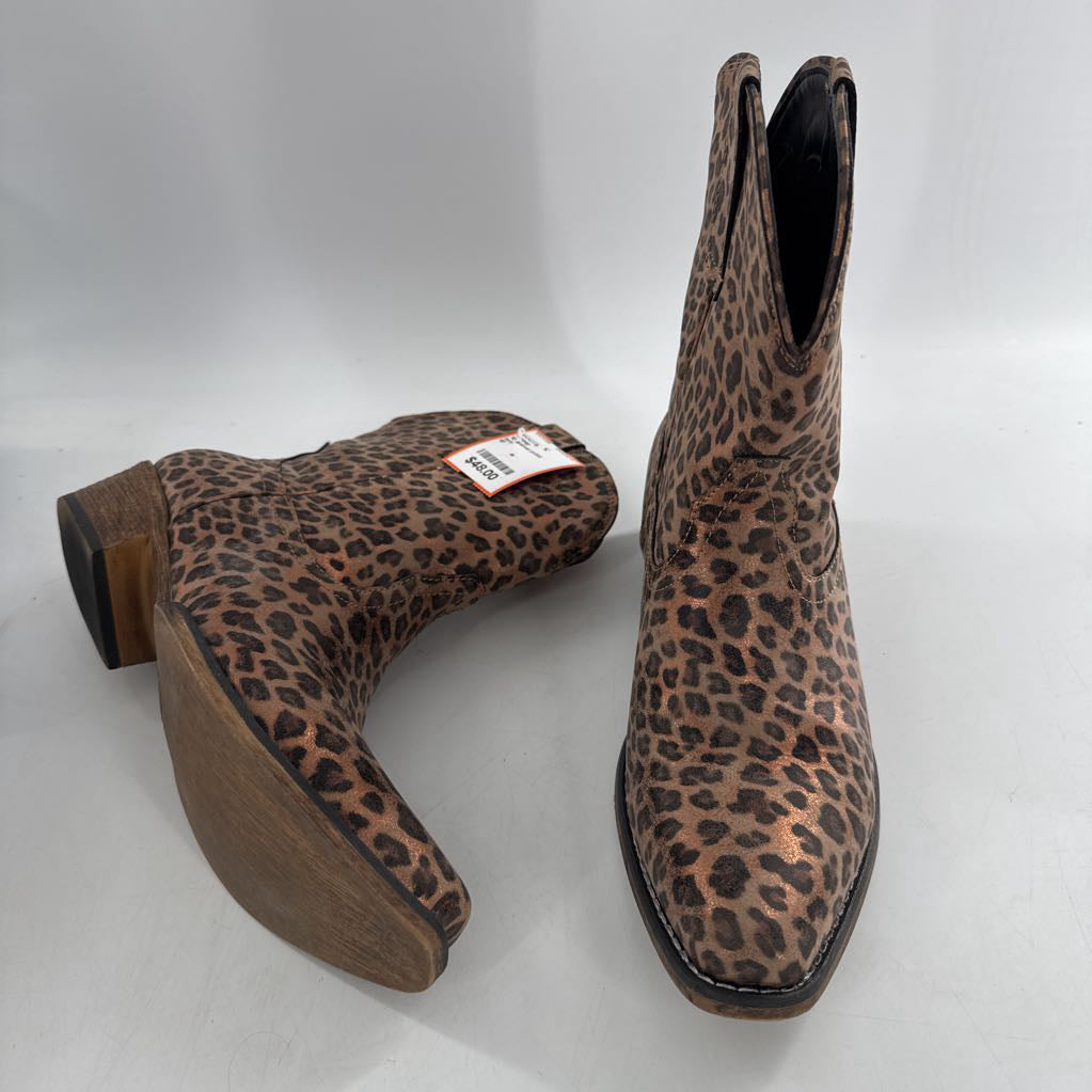 10 animal print boots