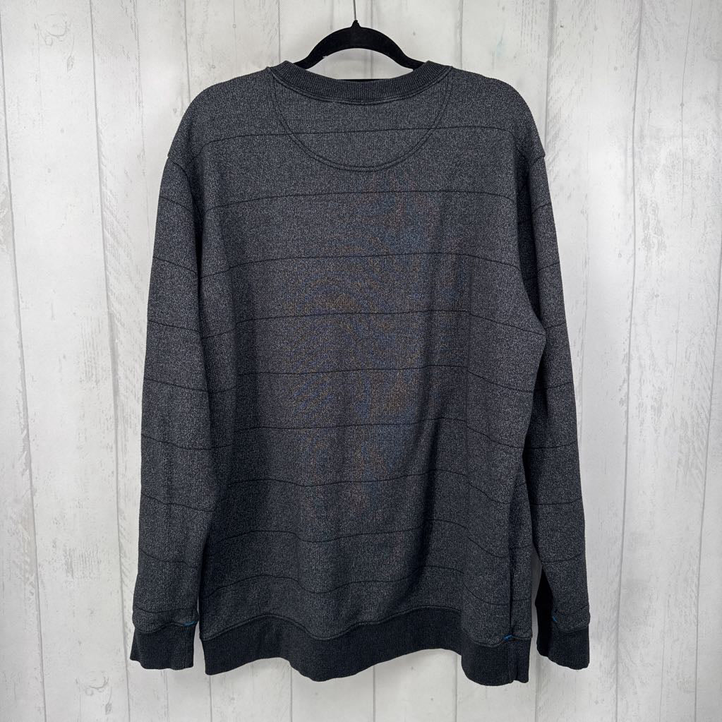 XXL striped crewneck sweatshirt