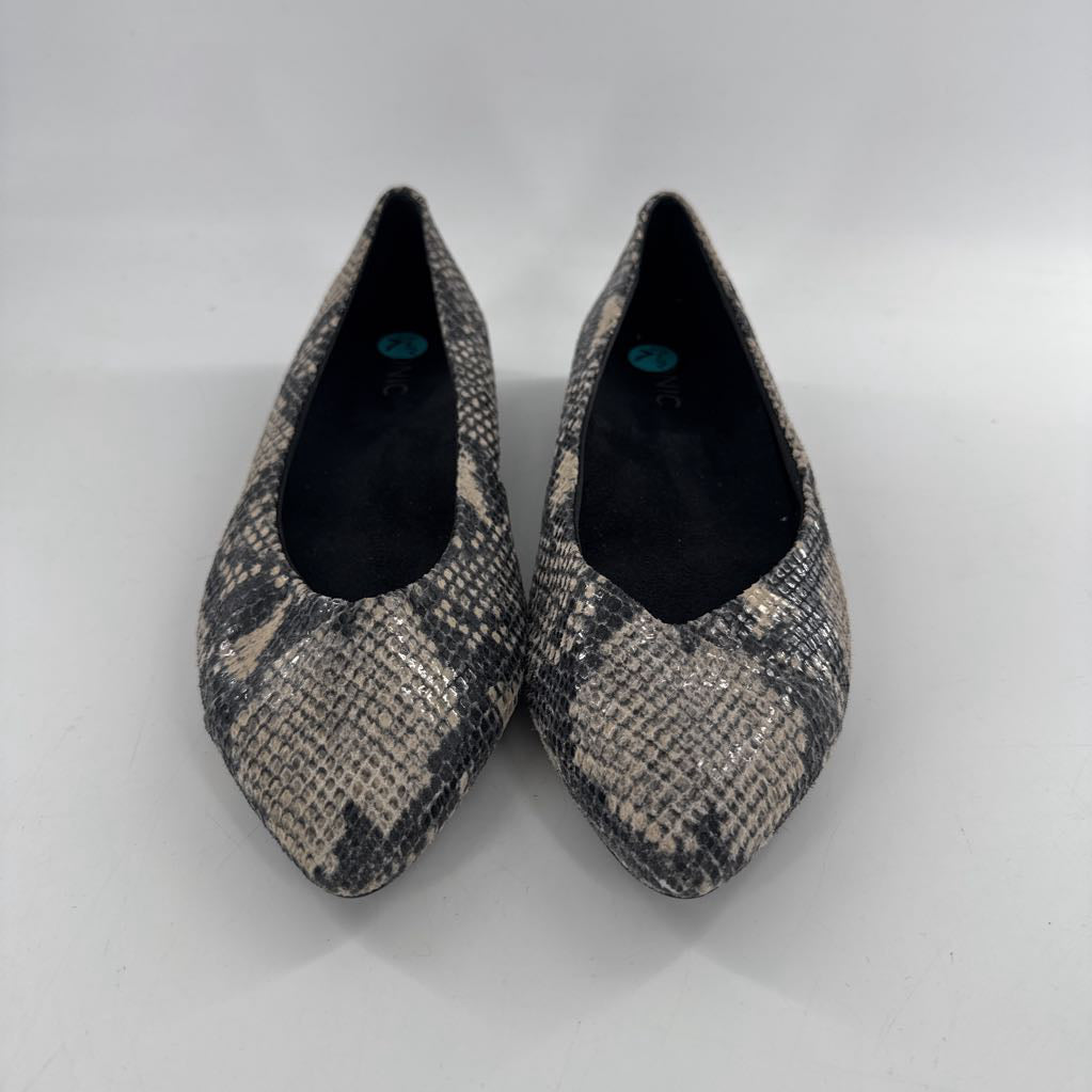 7.5 snakeskin print flats